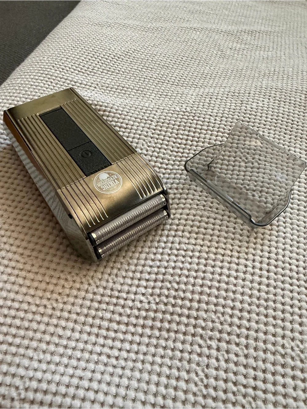 Viking Revolution Foil Shaver